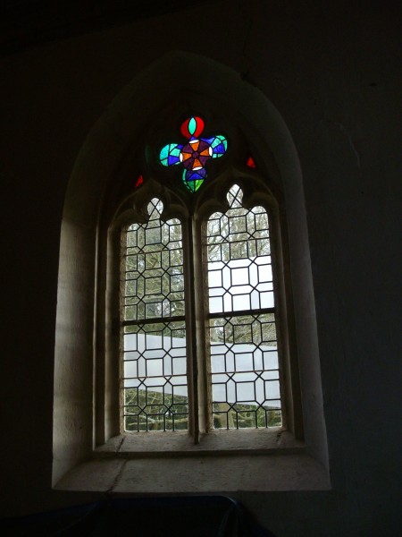 Notre Dame des Neiges - Plouëc-du-Trieux 2015 - vue intérieure fenêtre sud-est